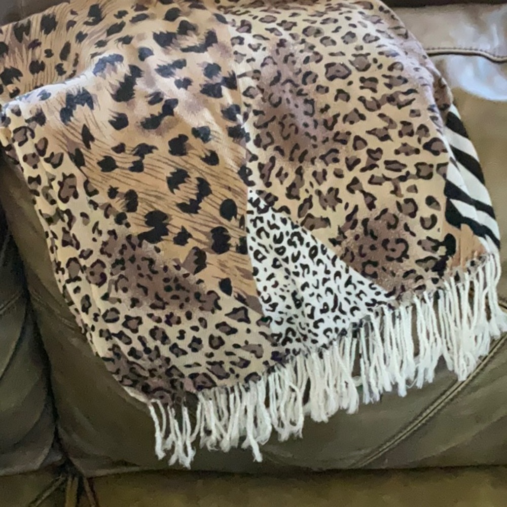Ladies scarf